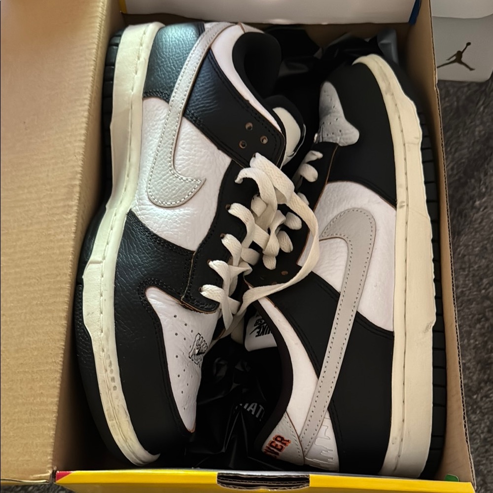 Nike SB Dunk Low OG QS Yellow Green Box